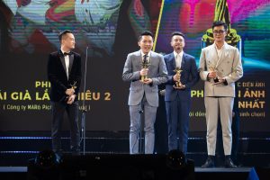 Read more about the article NamCito – Bảo Nhân và ‘Gái già lắm chiêu 2’ đoạt giải Ngôi sao xanh 2019